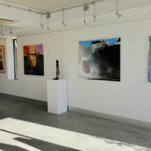 Intérieur de la galerie d'art contemporain en ligne Galerie 22