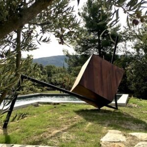 sculpture contemporaine monumentale en metal pour le jardin de Sébastien Zanello
