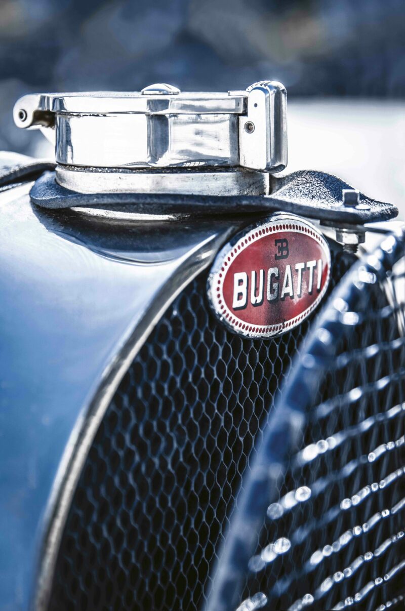 photography of vintage prestige cars by Samantha roux